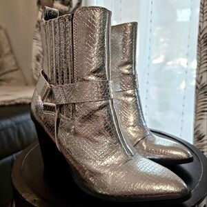 Dolce Vita Silver Booties size 5.5